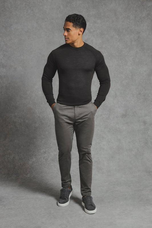Extra Fine Merino Wool Crew Neck Sweater in Bitter Chocolate