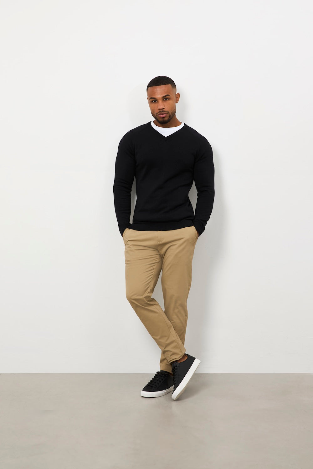 Pure Cotton Knitted V-Neck Sweater in Black
