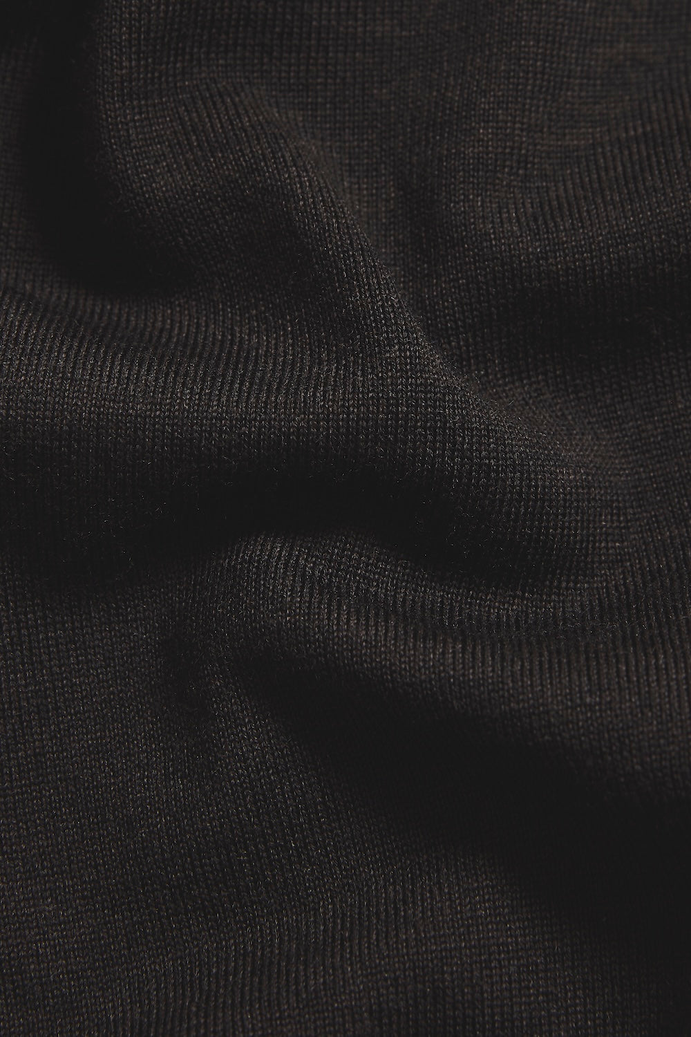 Extra Fine Merino Wool Crew Neck Sweater in Bitter Chocolate