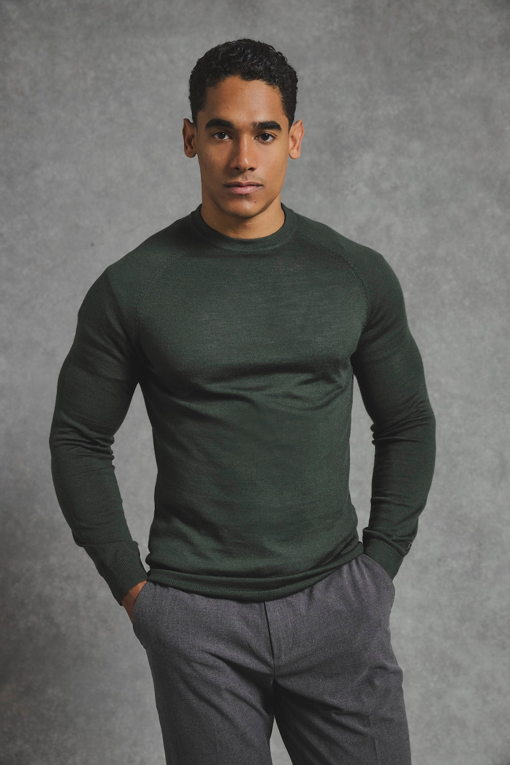 Extra Fine Merino Wool Crew Neck Sweater in Dark Evergreen