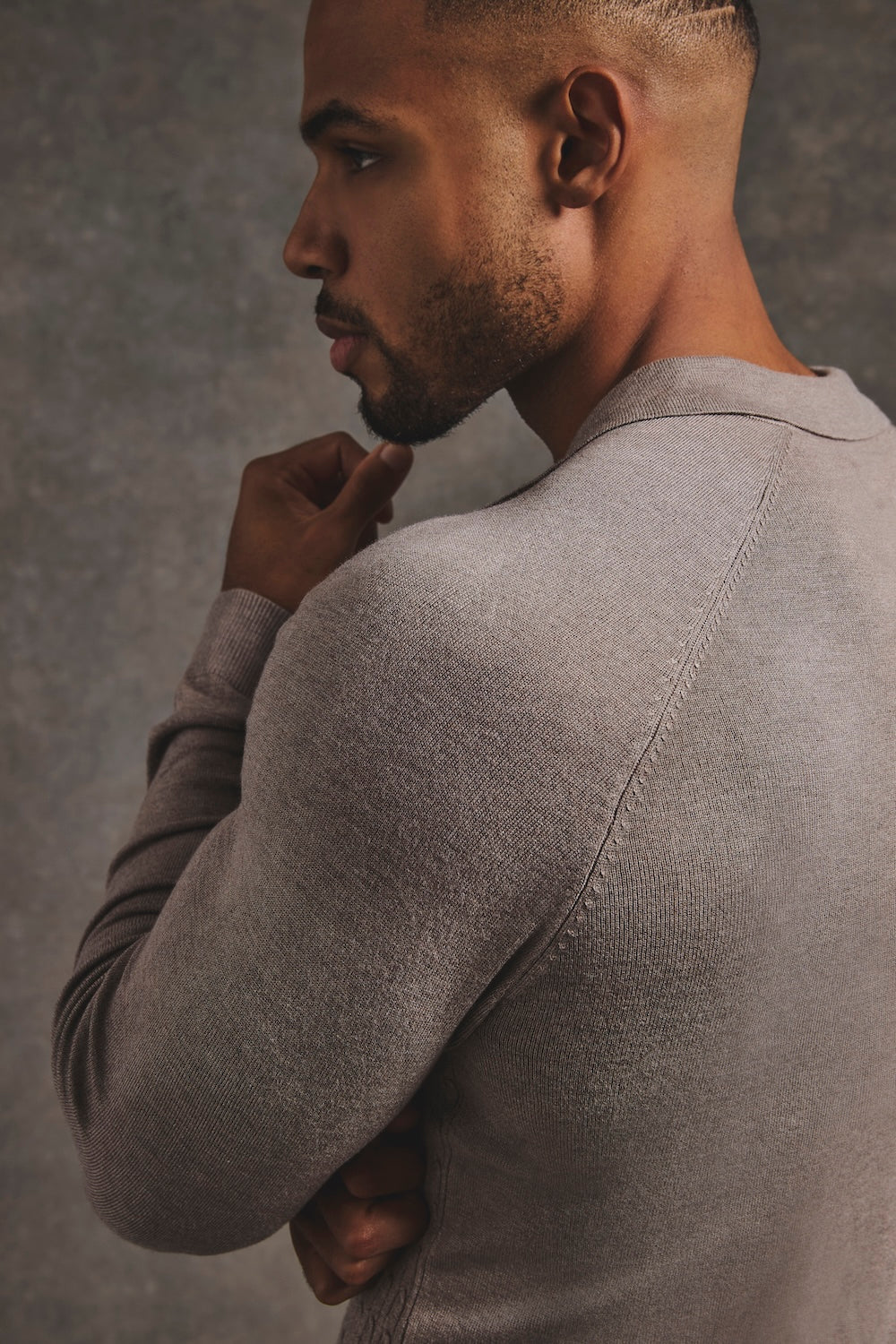 Fine Cable Knitted Polo Shirt in Neutral Marl