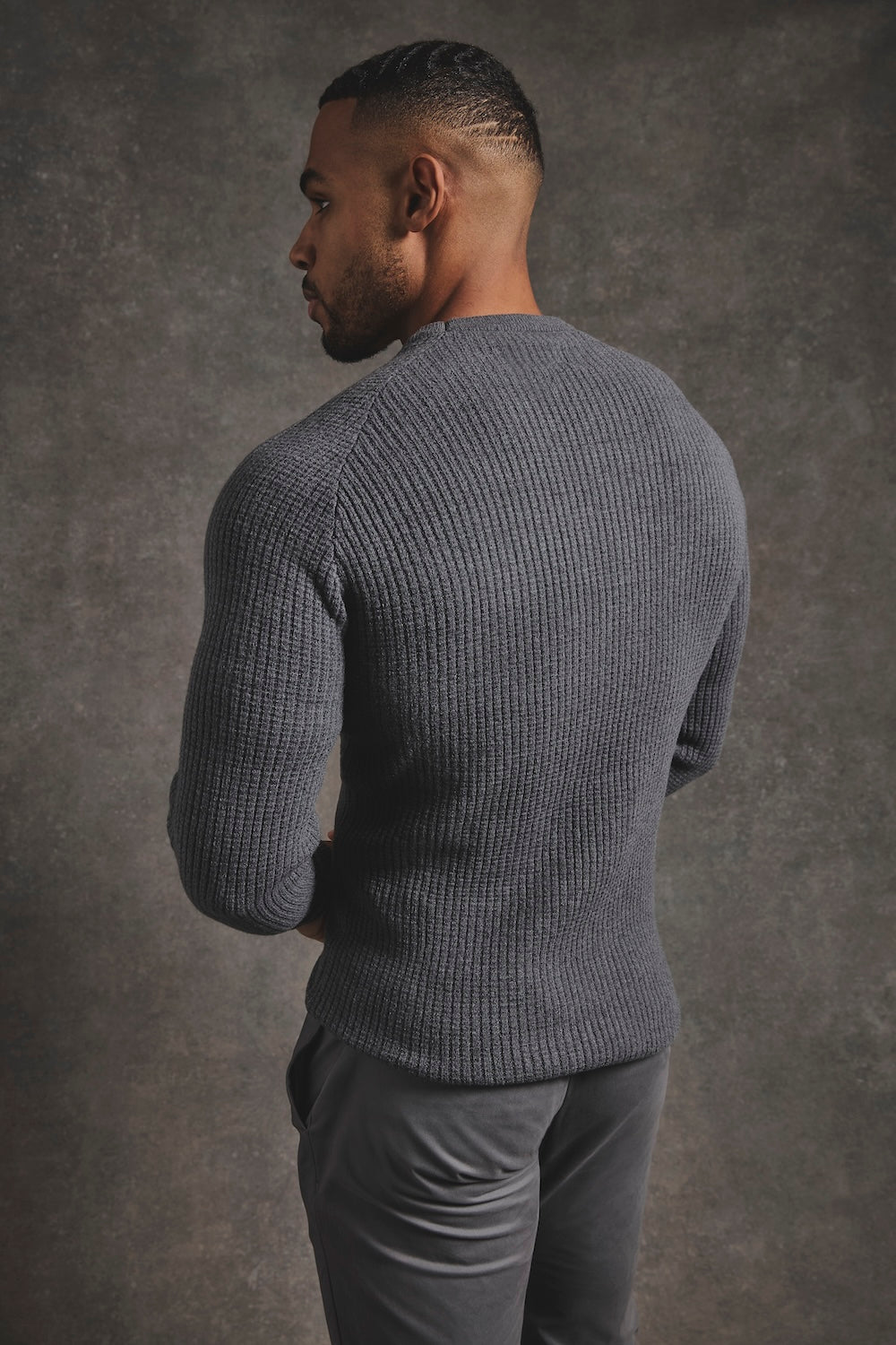 Fisherman Crew Neck Sweater in Iron Grey