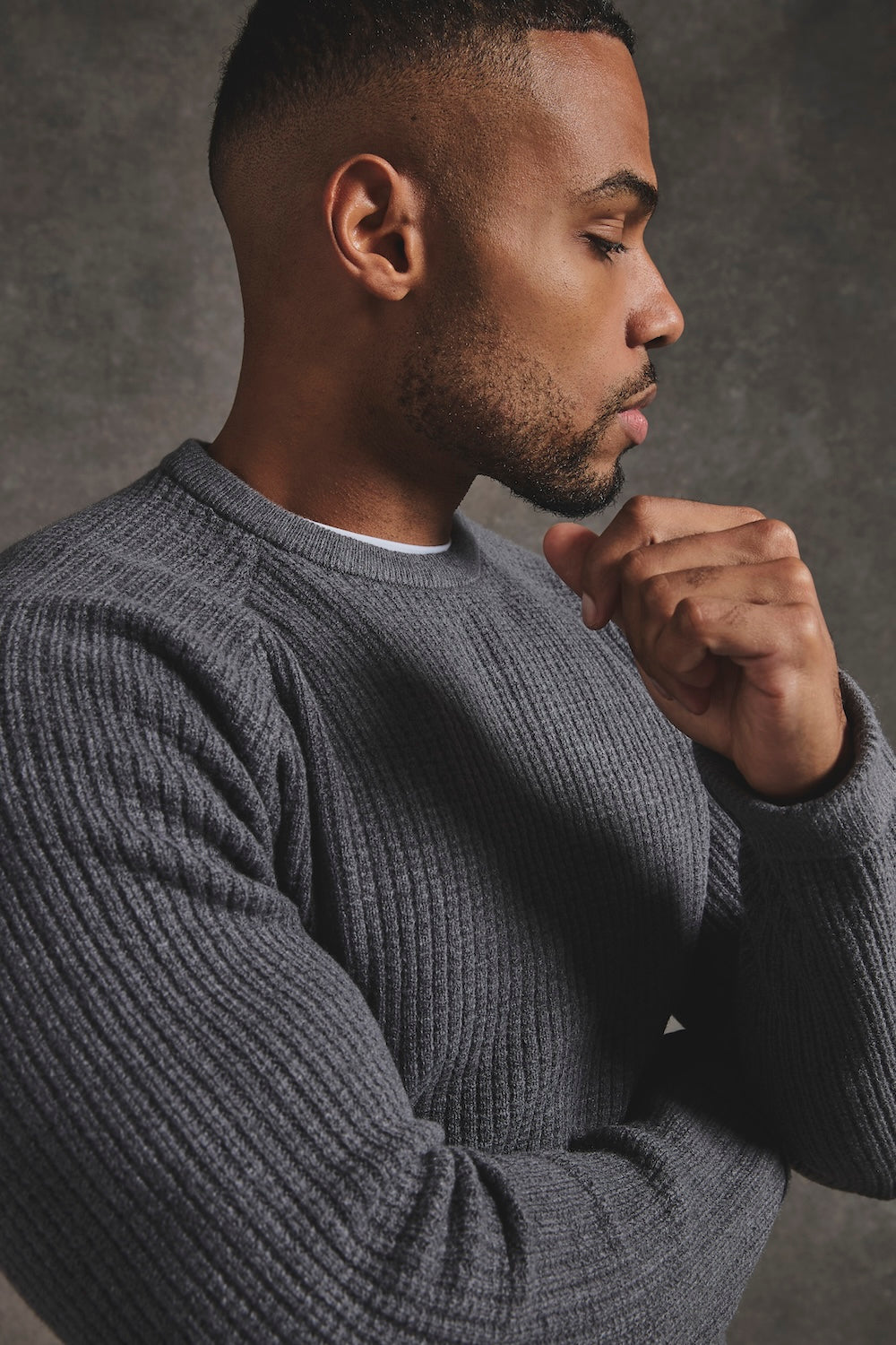 Fisherman Crew Neck Sweater in Iron Grey
