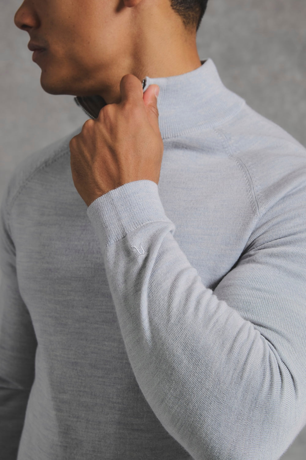 Extra Fine Merino Wool Half Zip Neck Sweater in Dove Grey
