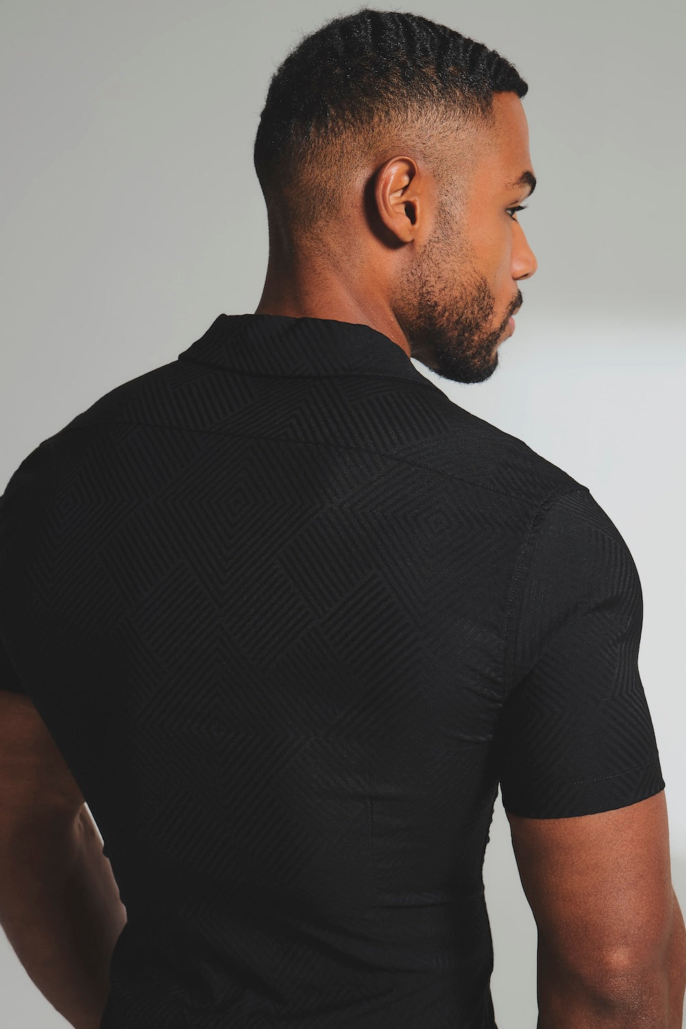 Woven Textured Cuban Collar Shirt in Black