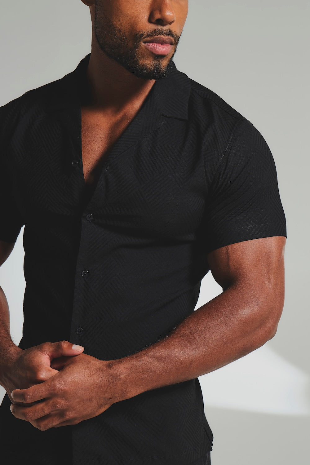 Woven Textured Cuban Collar Shirt in Black