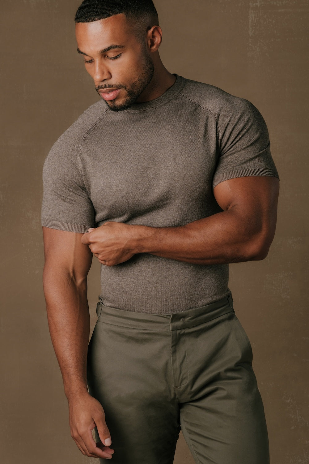 Fine Gauge Knitted T-Shirt in Mocha